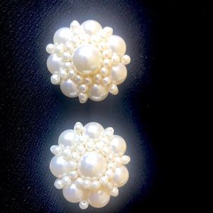 Vintage Pearl-like Clip Earrings 1950’s